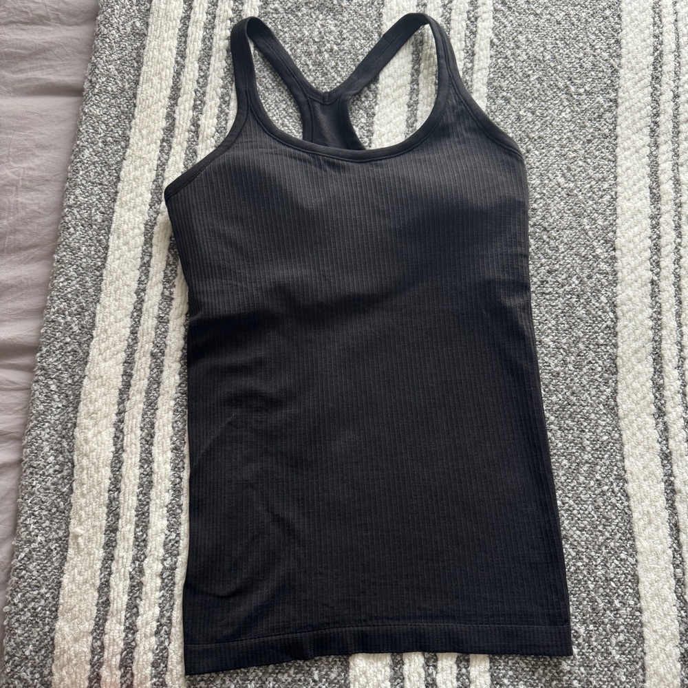 Lululemon ebb to street tank